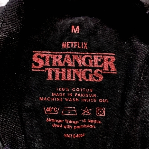 Netflix Stranger Things Vecna Graphic Tshirt - Picture 3 of 4